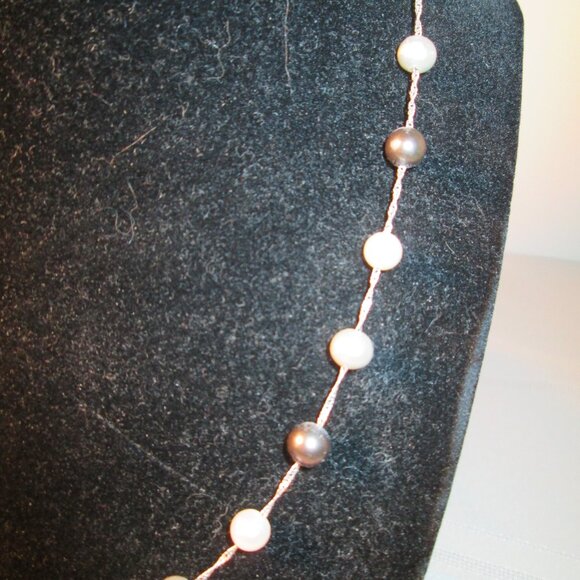 Elegant 14K White Gold Necklace with Multicolored Cultured Pearls β 16β - Picture 4 of 7